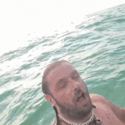 captaingeeUnderwaterGee emote