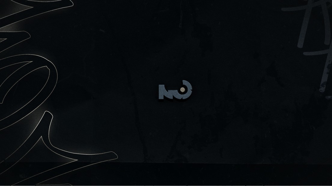 vMo0