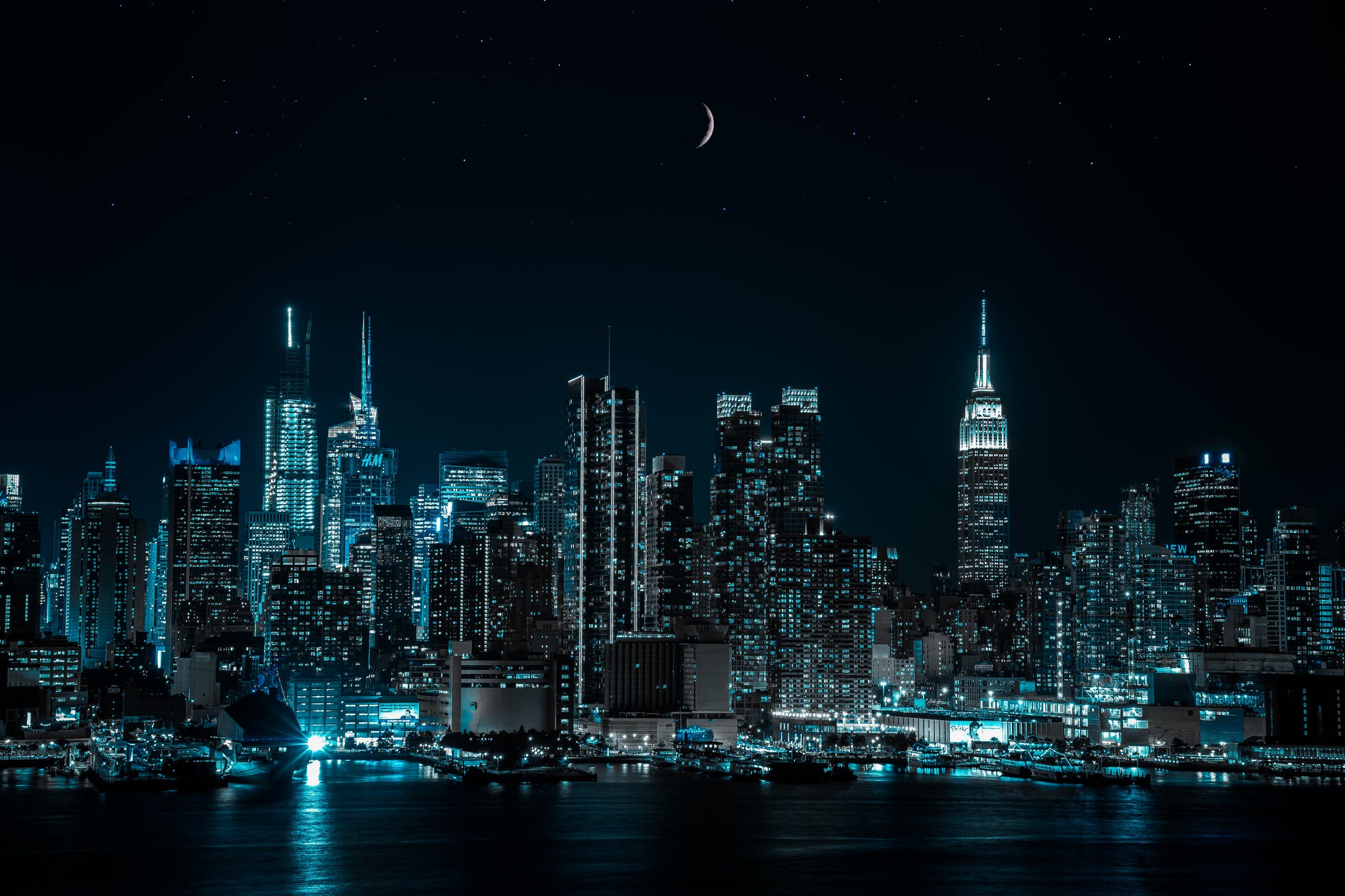 Kick banner for @racz