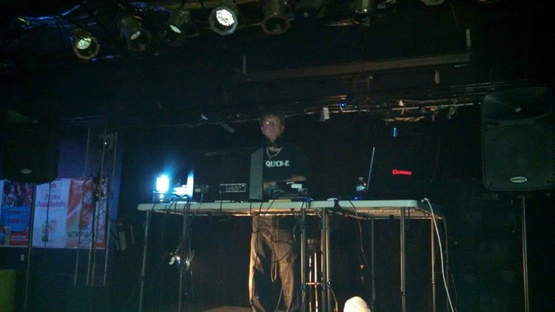 QUICKEMUSIC