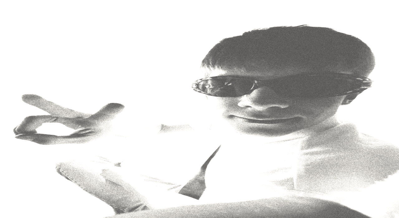Kick banner for @dinar