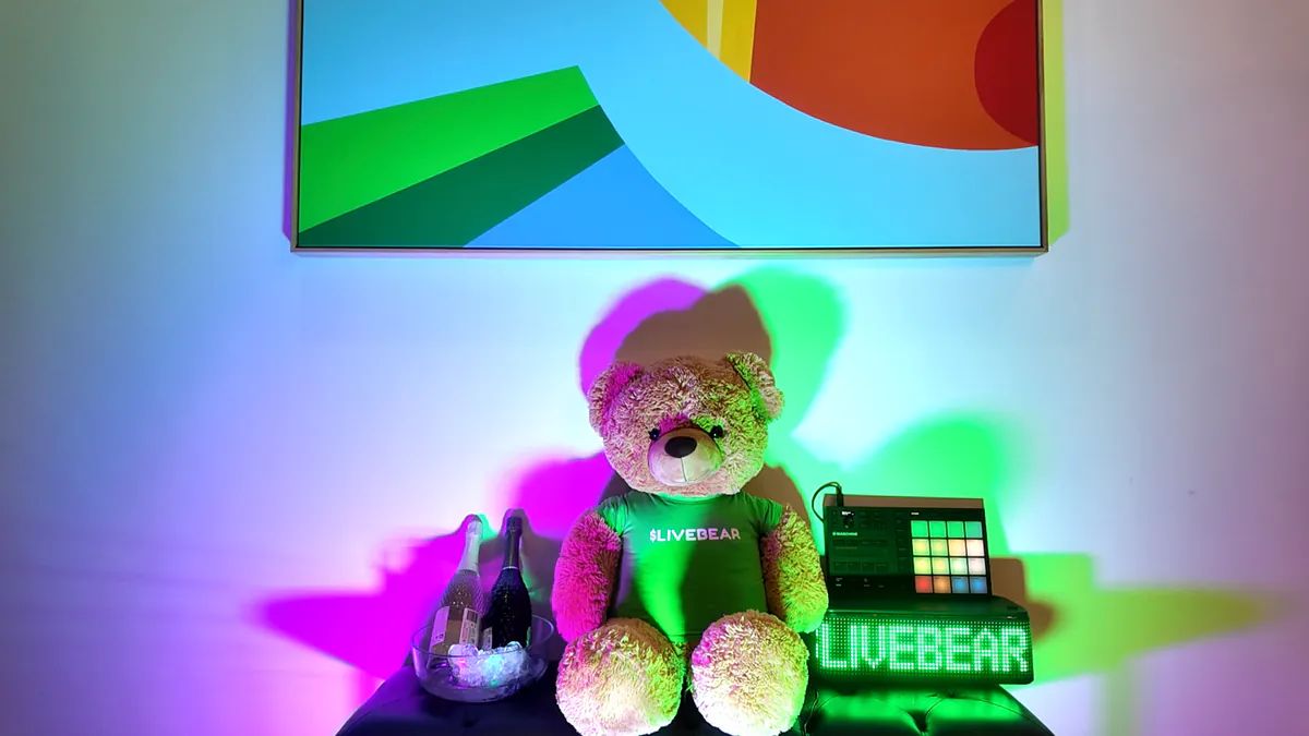 LIVEBEAR