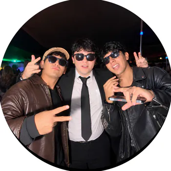 Losprimos_kick