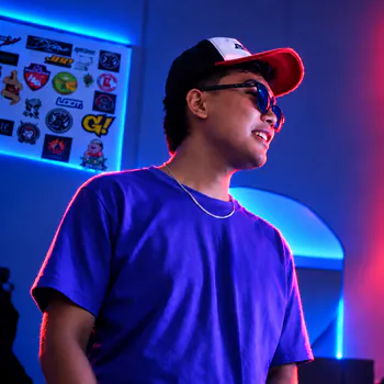 Streamer PFP