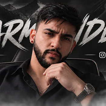 Streamer PFP