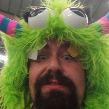 Streamer PFP