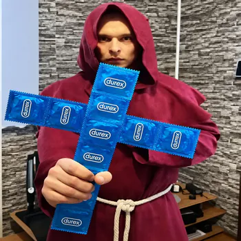 Pipiskins666