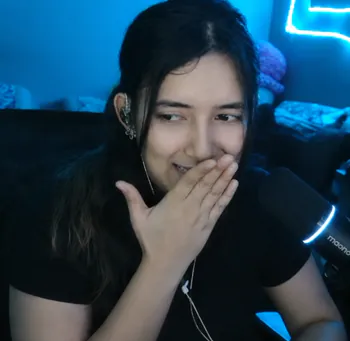 GingerPlaysLive
