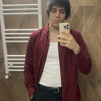 Streamer PFP
