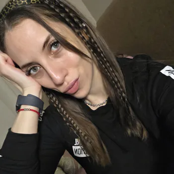 Streamer PFP