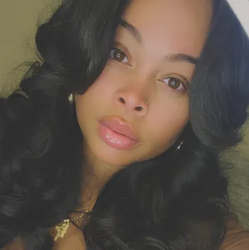 Redpassion_TruckHerBae