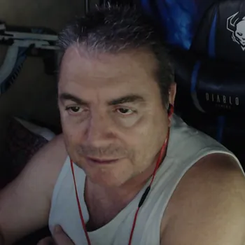 ViejoHomoFollaAndorrano