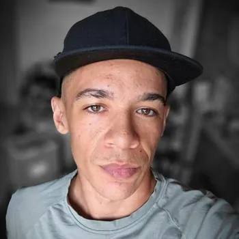 SiMPLYYMiST