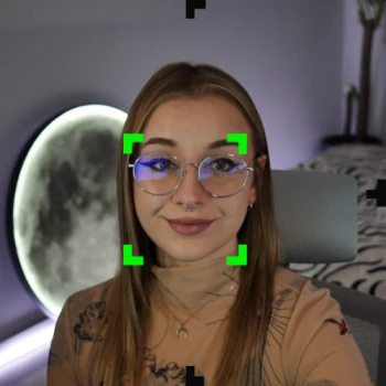 Streamer PFP