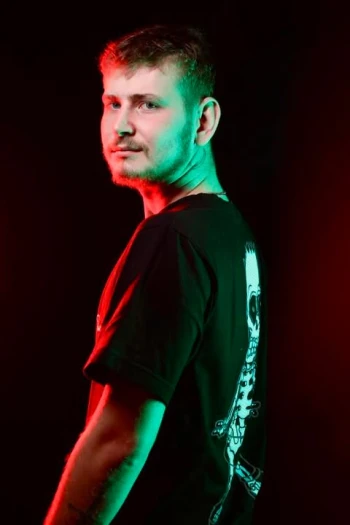 Dzouzef04