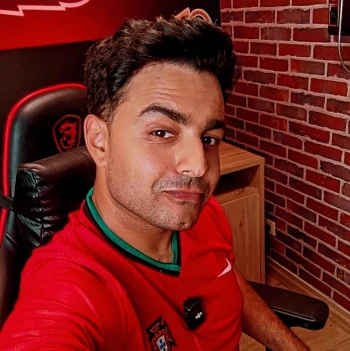 Streamer PFP
