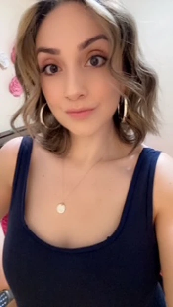 peacheycakes