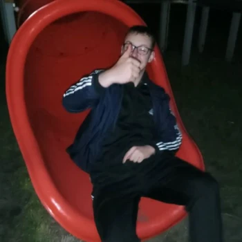 bronek090 Kick Profile Picture