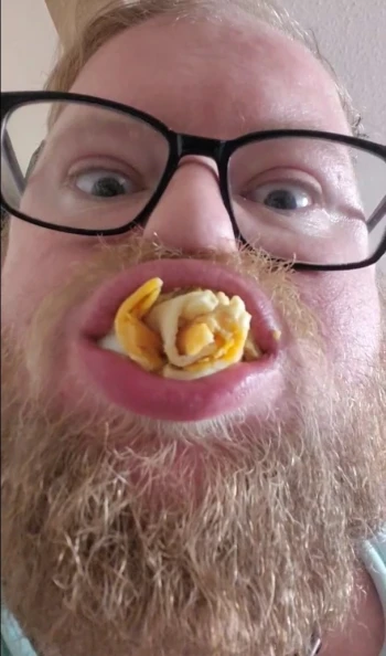 jo3y