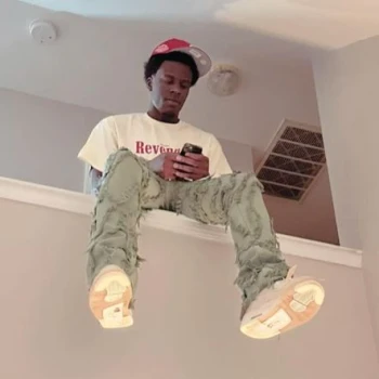 Streamer PFP