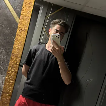 JhowApo