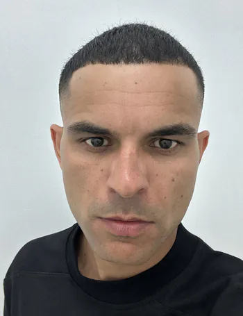 Streamer PFP