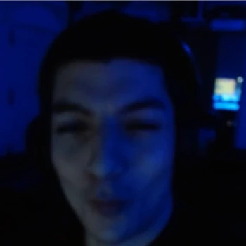 Streamer PFP