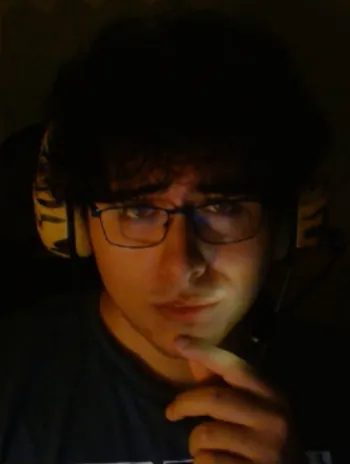 EleganteYLeprosoGomez