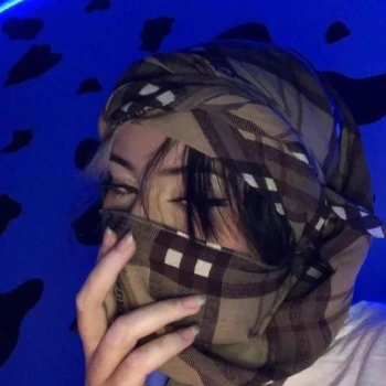Kick profile picture for @sewed