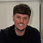 elliotgilesuk Kick