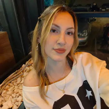 PeekabooQueen
