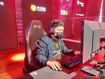 PlayHardDota