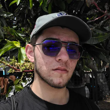 JulianDageek