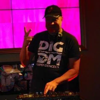 Dj_Axl_Knight