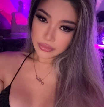 nikkinova703