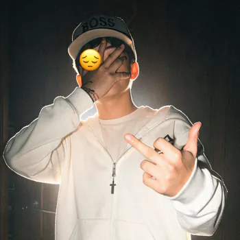 Streamer PFP