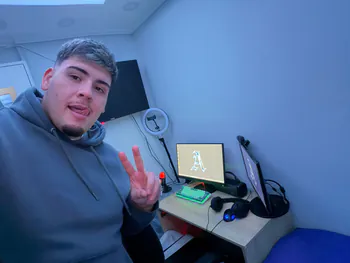 AaroonIG12