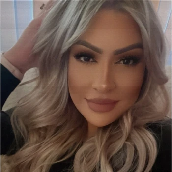 LiveWithRose's avatar