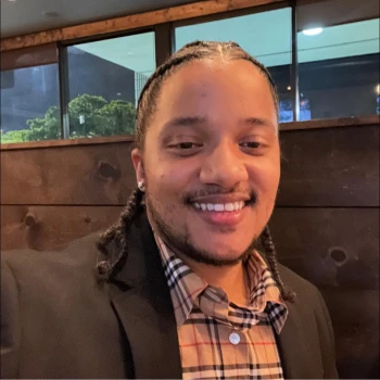 Streamer PFP