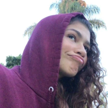 Kick profile picture for @zendaya