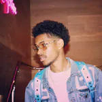 CurlyJTV Kick