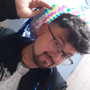 Streamer PFP