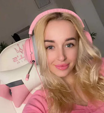 DomciaQueen