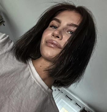 Streamer PFP