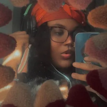 Streamer PFP