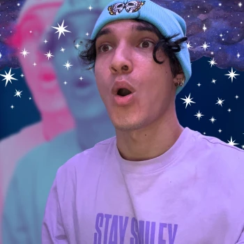 Streamer PFP